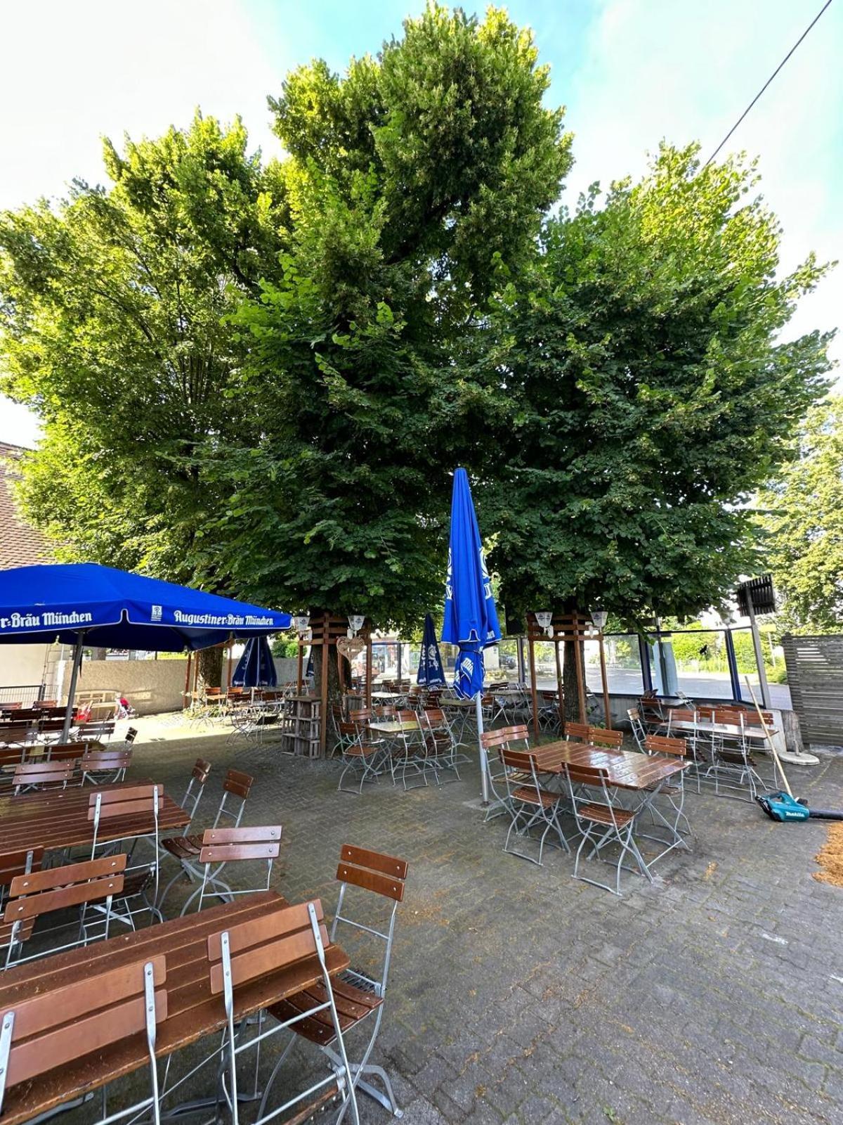 Gasthaus - Hotel Neue Post Meitingen Dış mekan fotoğraf